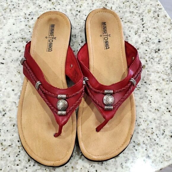 Minnetonka Red Leather Flip Flop Sandals silver tone jewels braided leather, 10 - Picture 7 of 9